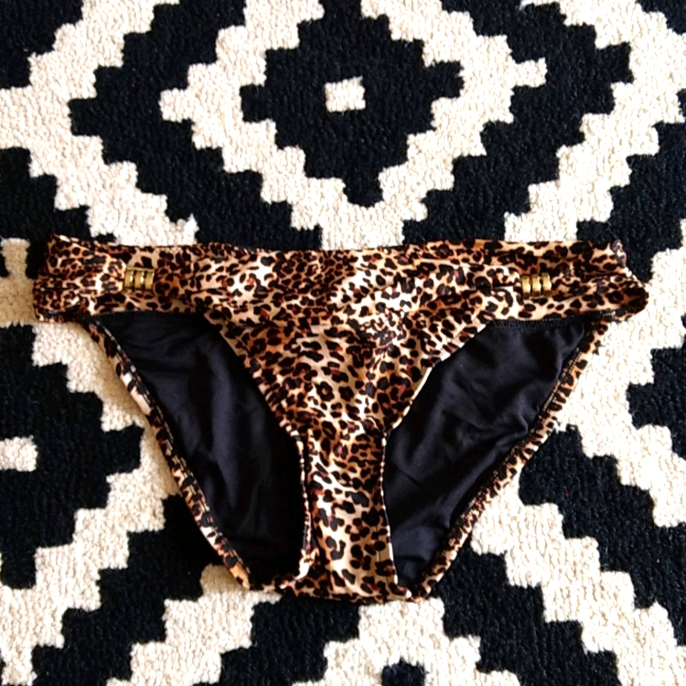 👙2 FOR $12 SALE!👙 Women’s Swimsuit Bottom